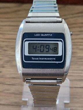 VTG Texas Instruments Ti3H LCD Quartz Digital Day Date 37mm Square Watch Works